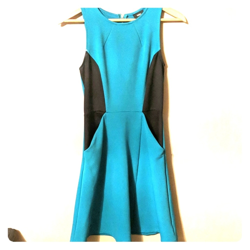 Size Small dress.